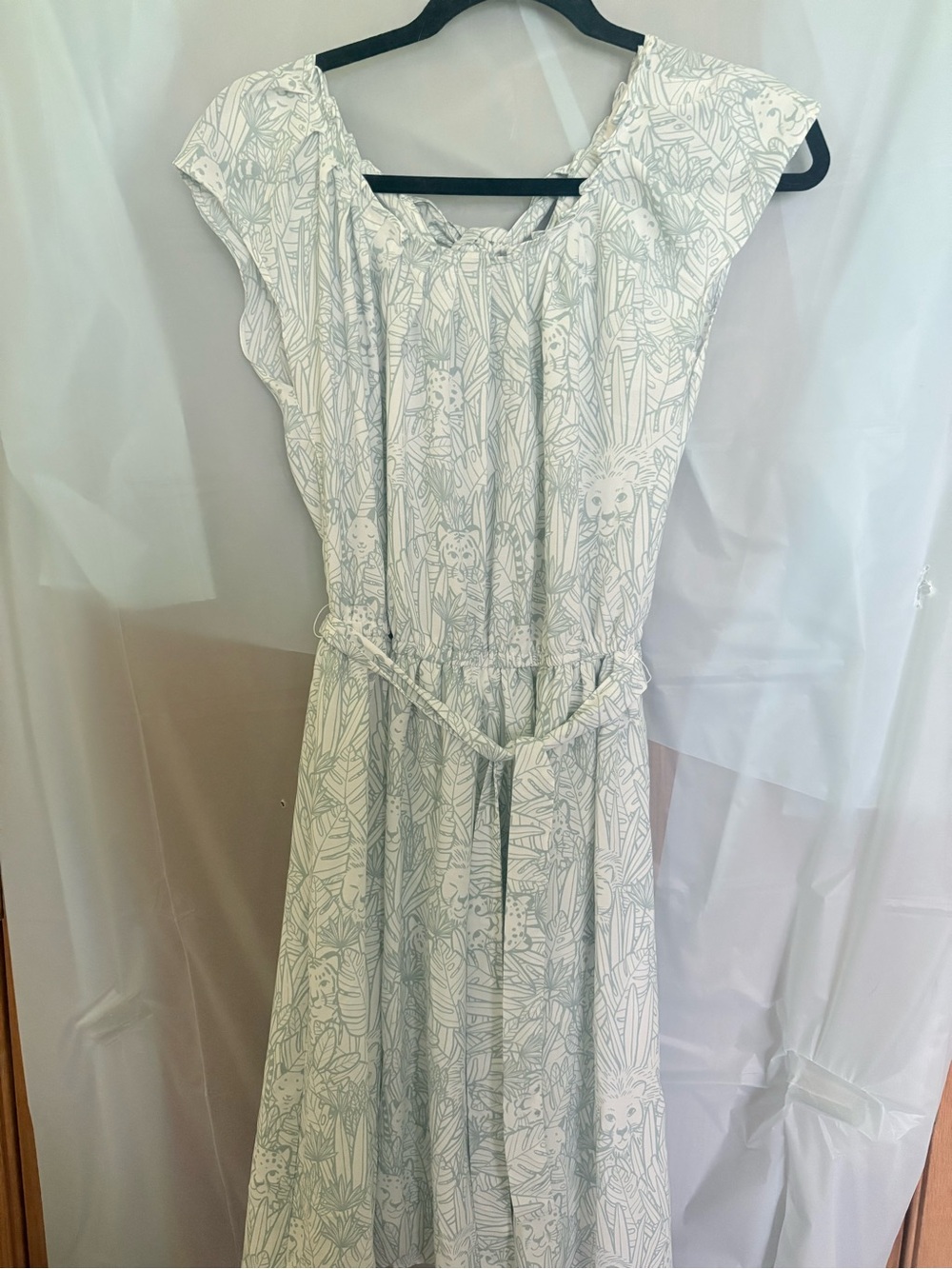LC Lauren Conrad Light Gray and White Floral Tie-Waist Maxi Dress